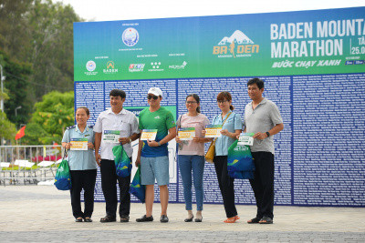 ภาพ Ba Den Mountain Marathon 2021