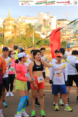Foto Giải Marathon thành phố Pleiku 2022