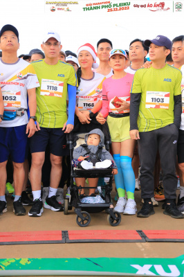 Foto Giải Marathon thành phố Pleiku 2022