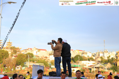 Foto Giải Marathon thành phố Pleiku 2022