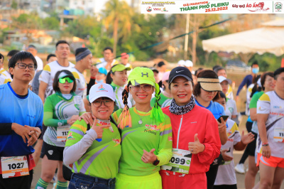 Foto Giải Marathon thành phố Pleiku 2022