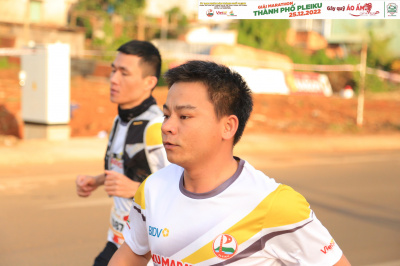 Foto Giải Marathon thành phố Pleiku 2022
