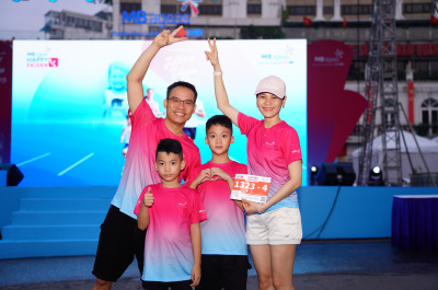 ภาพ MB Ageas Life Happy Ekiden 2023