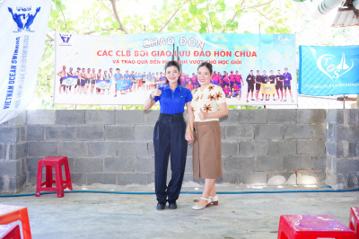 Foto Thong dong Hòn Chùa Phú Yên 2024