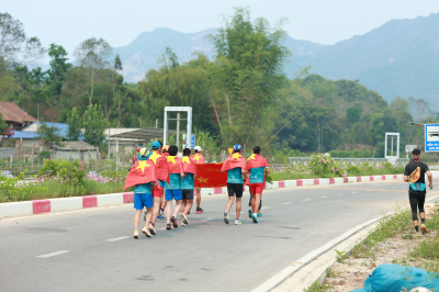 THACO Marathon Vì An Toàn Giao Thông - Điện Biên 2024 照片