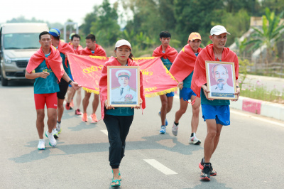 THACO Marathon Vì An Toàn Giao Thông - Điện Biên 2024 照片