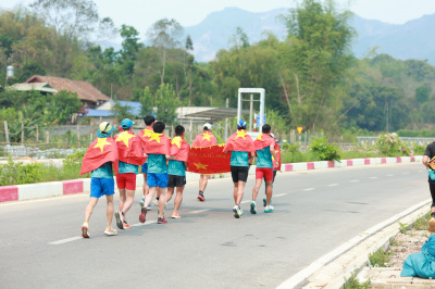 THACO Marathon Vì An Toàn Giao Thông - Điện Biên 2024 照片