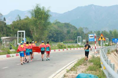 THACO Marathon Vì An Toàn Giao Thông - Điện Biên 2024 照片