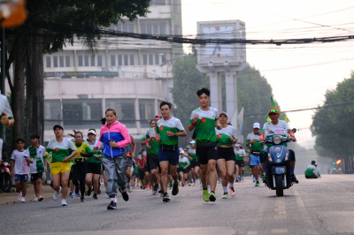 Foto Chạy đồng hành vì “Bình yên biên giới” 2024