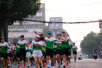 Foto Chạy đồng hành vì “Bình yên biên giới” 2024