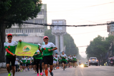 Foto Chạy đồng hành vì “Bình yên biên giới” 2024