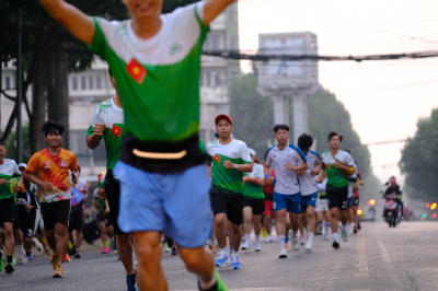 Foto Chạy đồng hành vì “Bình yên biên giới” 2024