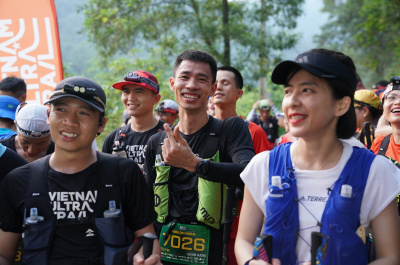 Hàm Lợn Chân Ái 照片