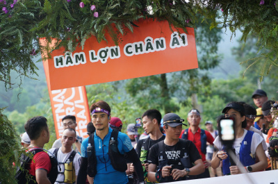 Hàm Lợn Chân Ái 照片