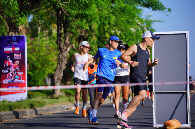 Newborns run out 2024の写真