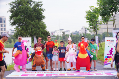 Foto Giải chạy bộ MỄ TRÌ PARK RUNNERS - KIDS RUN 2024