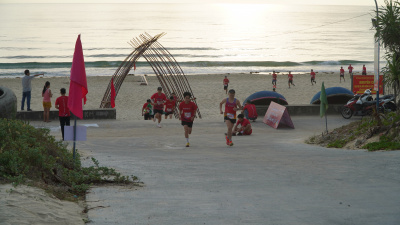 ภาพ Tam Thanh cùng AIA