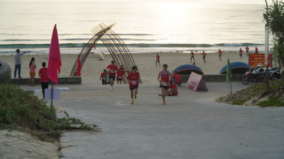 ภาพ Tam Thanh cùng AIA