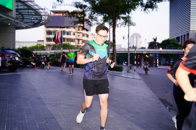 ภาพ KHỞI ĐỘNG VPRUN HÀNH TRÌNH KẾT NỐI - 31 NĂM KIẾN TẠO THỊNH VƯỢNG