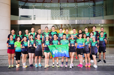 ภาพ KHỞI ĐỘNG VPRUN HÀNH TRÌNH KẾT NỐI - 31 NĂM KIẾN TẠO THỊNH VƯỢNG