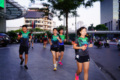 ภาพ KHỞI ĐỘNG VPRUN HÀNH TRÌNH KẾT NỐI - 31 NĂM KIẾN TẠO THỊNH VƯỢNG