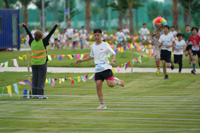 Foto Giải chạy vượt thử thách ViBRANT RaCE - Family Version