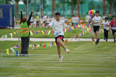 Foto Giải chạy vượt thử thách ViBRANT RaCE - Family Version