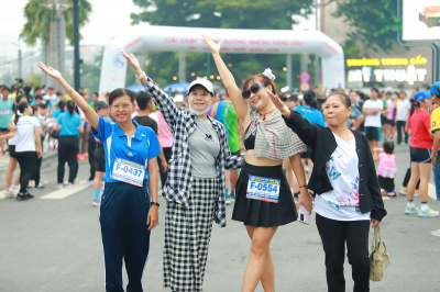 Giải chạy Cung đường những hàng Dầu 2024 照片