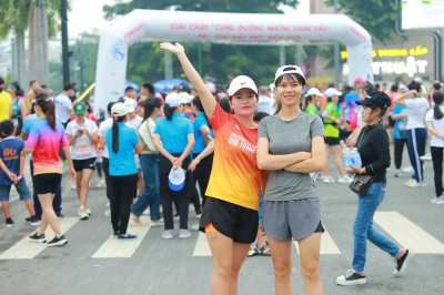 Giải chạy Cung đường những hàng Dầu 2024 照片