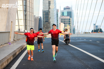 Photo 2.9.2024 CITY TOUR WITH SUPERMAN NIGHT RUN