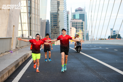 Photo 2.9.2024 CITY TOUR WITH SUPERMAN NIGHT RUN