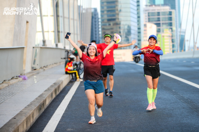 Photo 2.9.2024 CITY TOUR WITH SUPERMAN NIGHT RUN