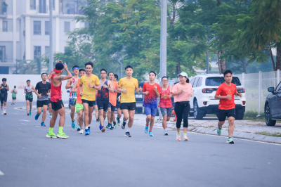 Foto Happy Feet Long Run - The Manor Central Park 15/09/2024