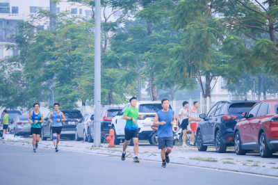 Foto Happy Feet Long Run - The Manor Central Park 15/09/2024
