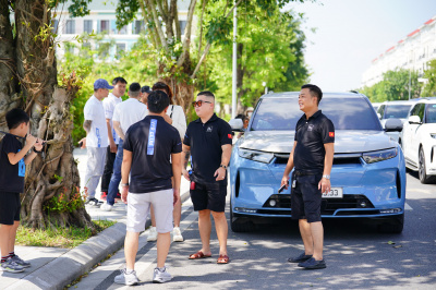 Photo “333 xe VF9” - Mãnh Liệt Tinh Thần Việt Nam