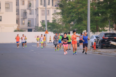 Foto Happy Feet Long Run - The Manor Central Park 06/10/2024