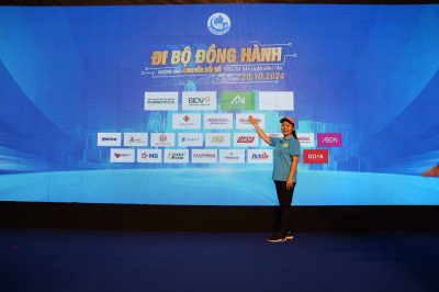 Foto Đi bộ đồng hành, hưởng ứng chuyển đổi số trên địa bàn Quận Bình Tân