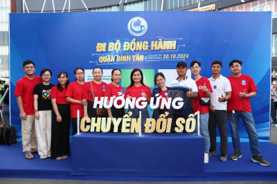 Foto Đi bộ đồng hành, hưởng ứng chuyển đổi số trên địa bàn Quận Bình Tân