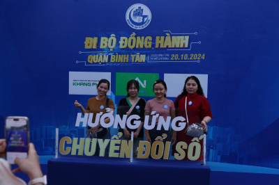 Foto Đi bộ đồng hành, hưởng ứng chuyển đổi số trên địa bàn Quận Bình Tân