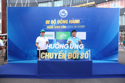 Foto Đi bộ đồng hành, hưởng ứng chuyển đổi số trên địa bàn Quận Bình Tân