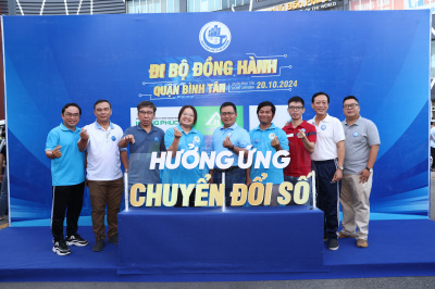 Foto Đi bộ đồng hành, hưởng ứng chuyển đổi số trên địa bàn Quận Bình Tân