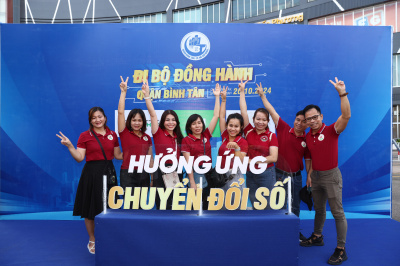 Foto Đi bộ đồng hành, hưởng ứng chuyển đổi số trên địa bàn Quận Bình Tân