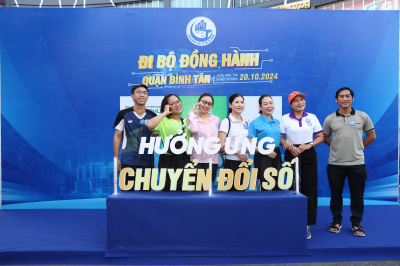 Foto Đi bộ đồng hành, hưởng ứng chuyển đổi số trên địa bàn Quận Bình Tân