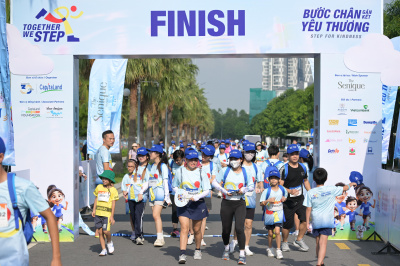 Together We Step - Bước chân gắn kết yêu thương 照片