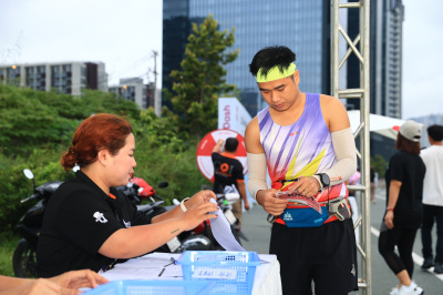 ภาพ 2024 MoMo Fun Dash
