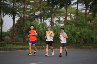 Foto Happy Feet Long Run - The Manor Central Park 02/11/2024
