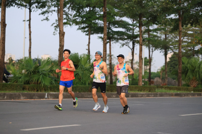 Foto Happy Feet Long Run - The Manor Central Park 02/11/2024