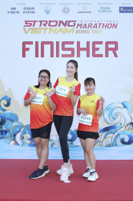 Foto Strong Vietnam International Marathon Vung Tau 2024