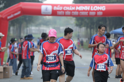 Foto DẤU CHÂN MINH LONG