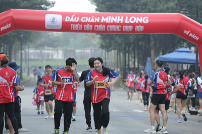 Foto DẤU CHÂN MINH LONG